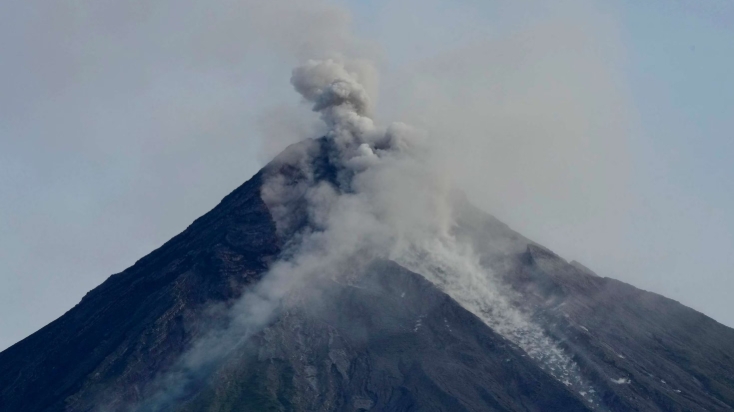 define volcanic eruption