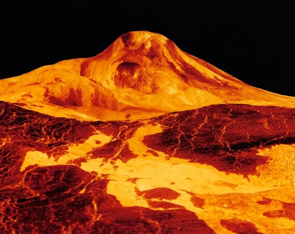 does venus have volcanoes