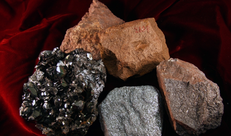 hematite schist